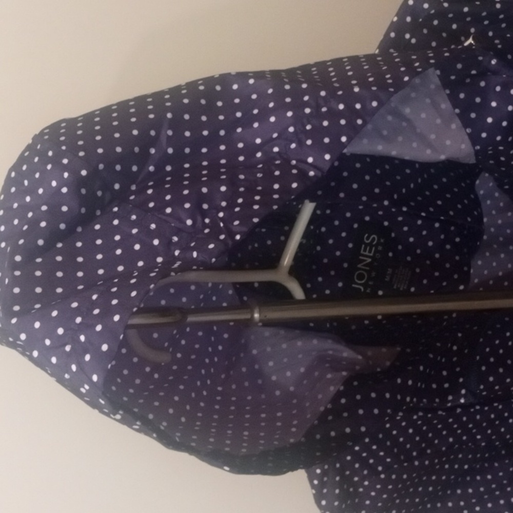 Light weight poker dot style RAIN JACKET,made in BANGLADESH. JONES OF NY. size:m